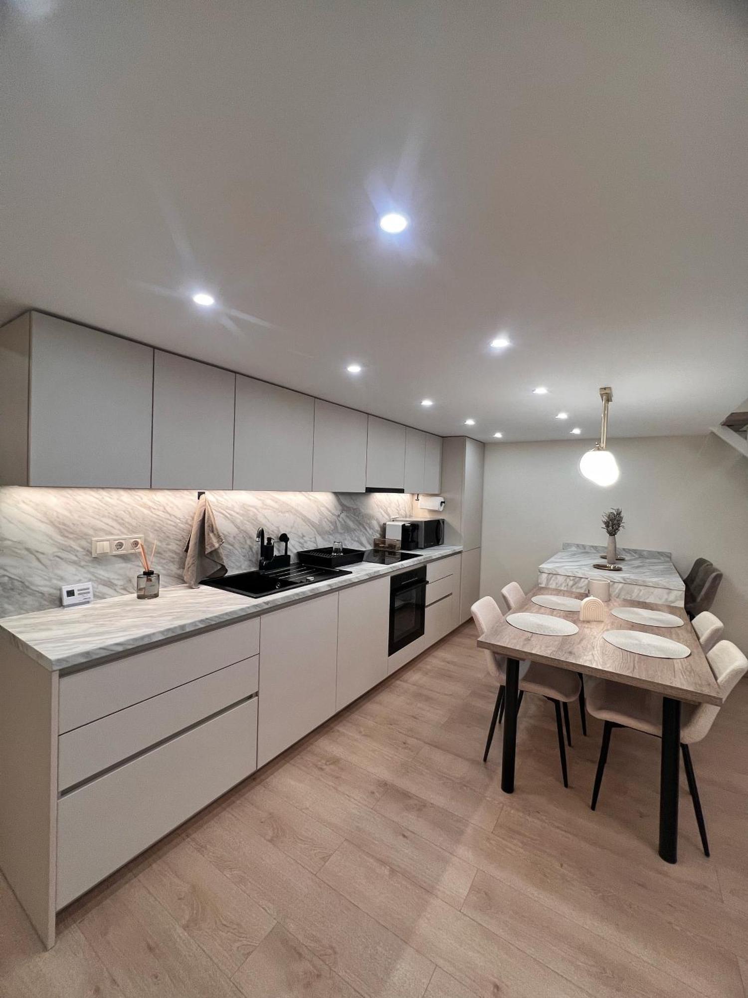 Hubner Apartment Budapest Extérieur photo